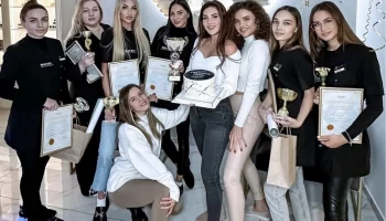 Почему студия Майер - лучшая среди московских школ перманентного макияжа?