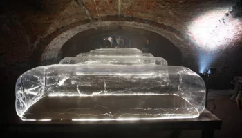 Кирилл Артамонов о "Авиаторе": необычная фантастика о вечных ценностях