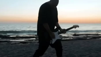 Почему от счастья слёзы превратят мир в золото? Олег Шаумаров пояснил это в новой песне