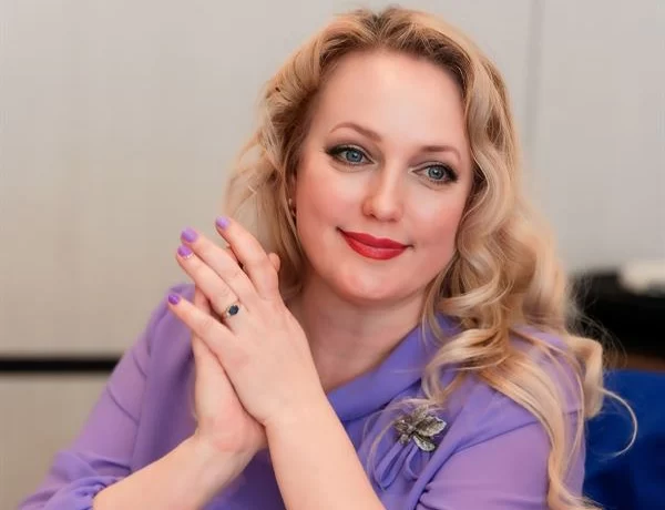 Издательство BookBox выпустило «Любавинские истории» — сборник историй, которые заставят вас смеятьс Издательство BookBox выпустило «Любавинские истории» — сборник историй, которые заставят вас смеятьс
