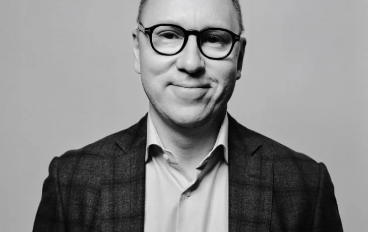 Поэт Алексей Прохоров представил свою новую книгу в столице