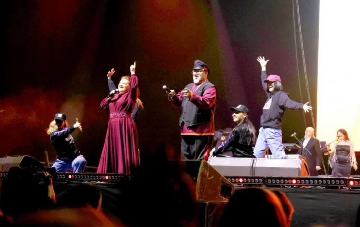 Суховы получили награду за уникальное сочетание традиций и современного звучания