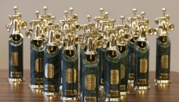 В Москве подвели итоги автомобильного года на торжественном вручении премии "Золотой Клаксон"